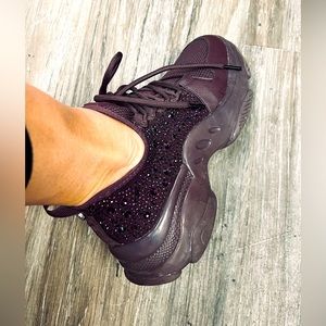 Steve Madden Maxima Sparkly Crystal Run small. 8 1/2 but more like an 7 1/2 -8 .